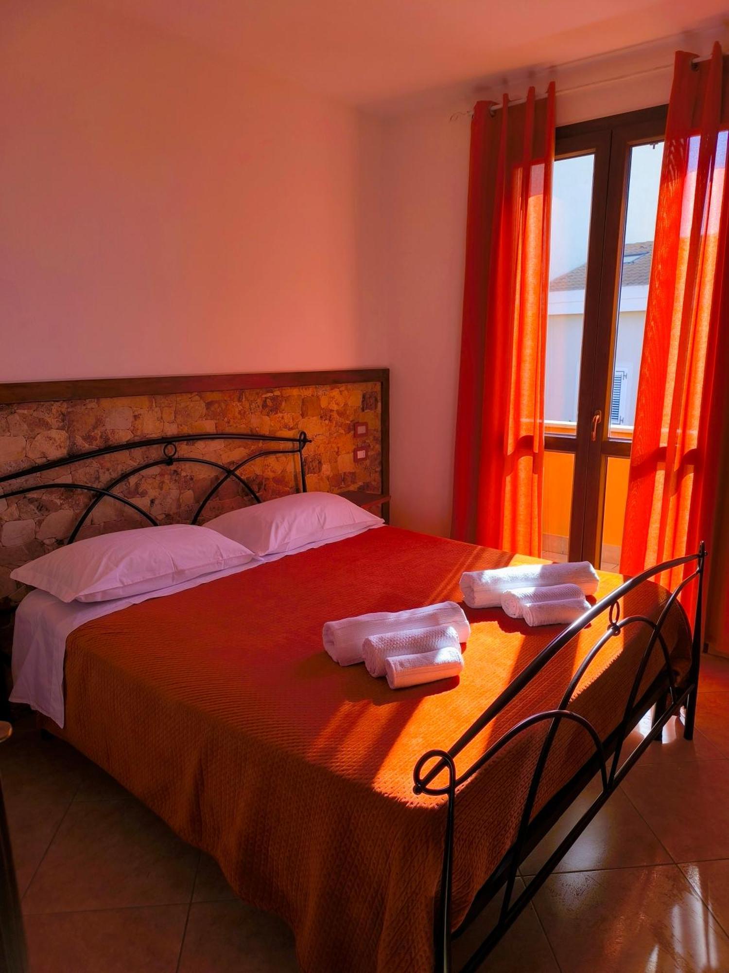 B&B Mamuthones Porto Torres Exterior photo